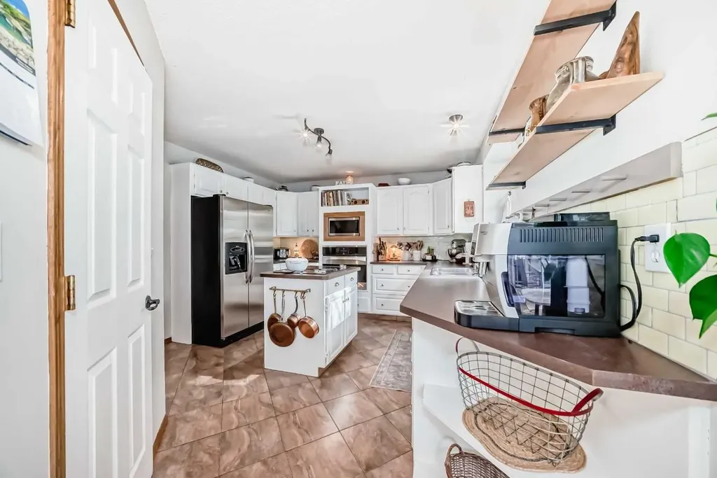 292 Waterstone Crescent SE Airdrie AB T4B 2G1