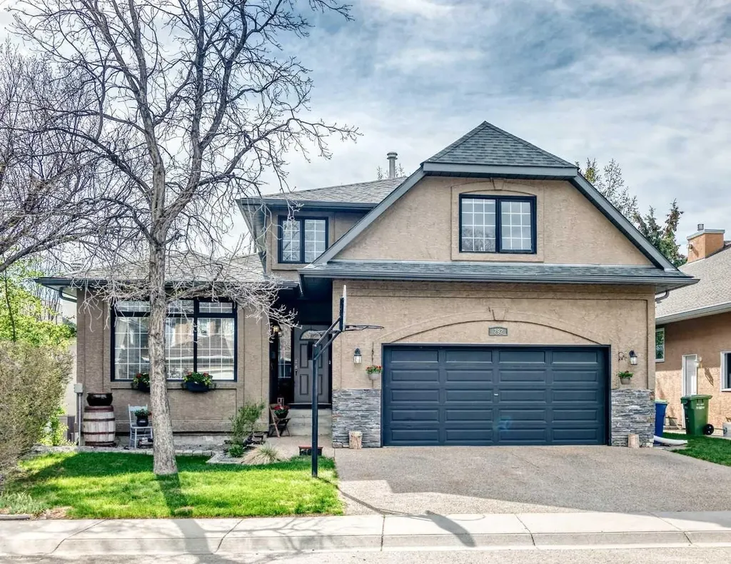 292 Waterstone Crescent SE Airdrie AB T4B 2G1