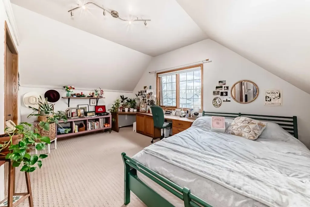 292 Waterstone Crescent SE Airdrie AB T4B 2G1