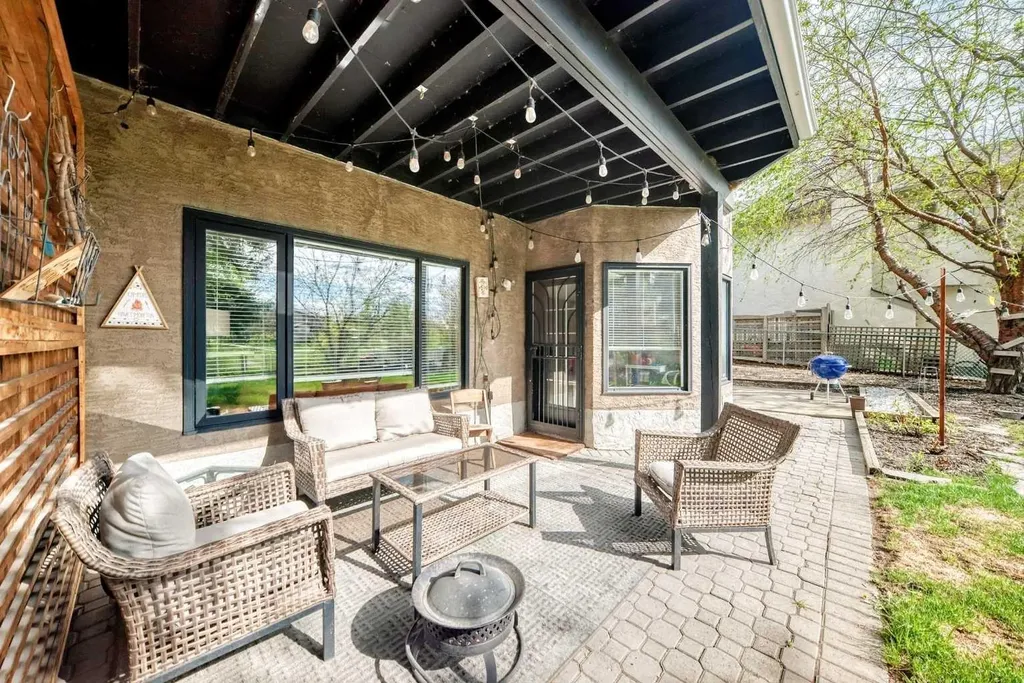 292 Waterstone Crescent SE Airdrie AB T4B 2G1