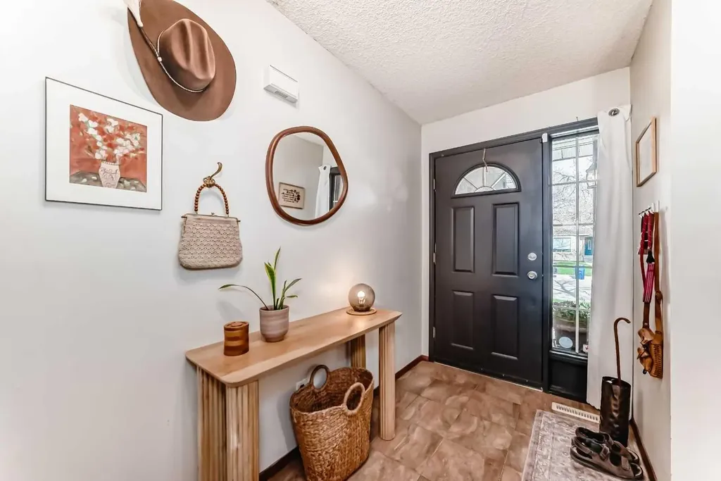 292 Waterstone Crescent SE Airdrie AB T4B 2G1