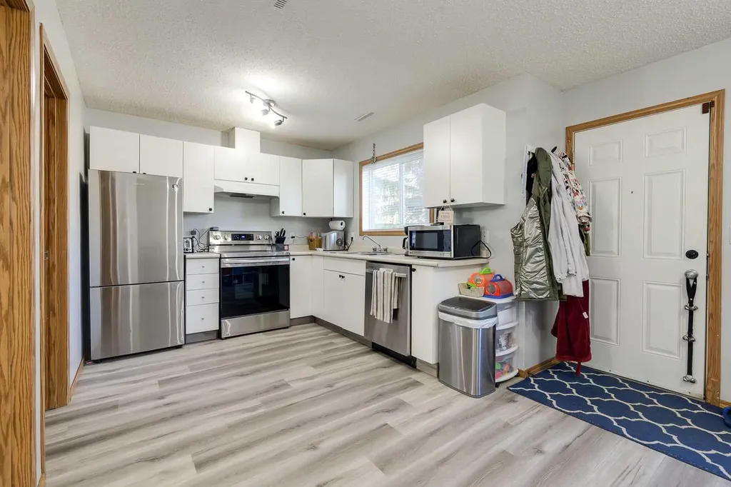 100 Jordan Parkway Red Deer AB T4P 0B6