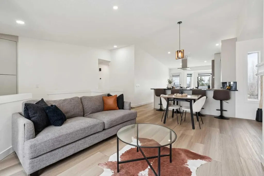 194 Martinglen Way NE Calgary AB T3J 3L1