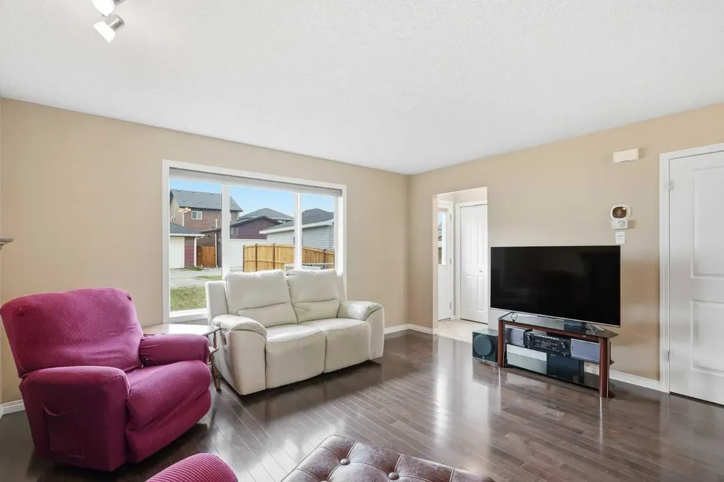 383 Fireside Place Cochrane AB T4C 0R5