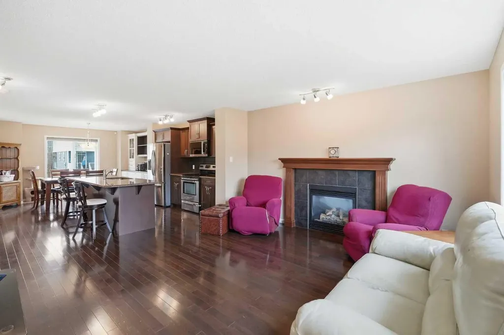 383 Fireside Place Cochrane AB T4C 0R5