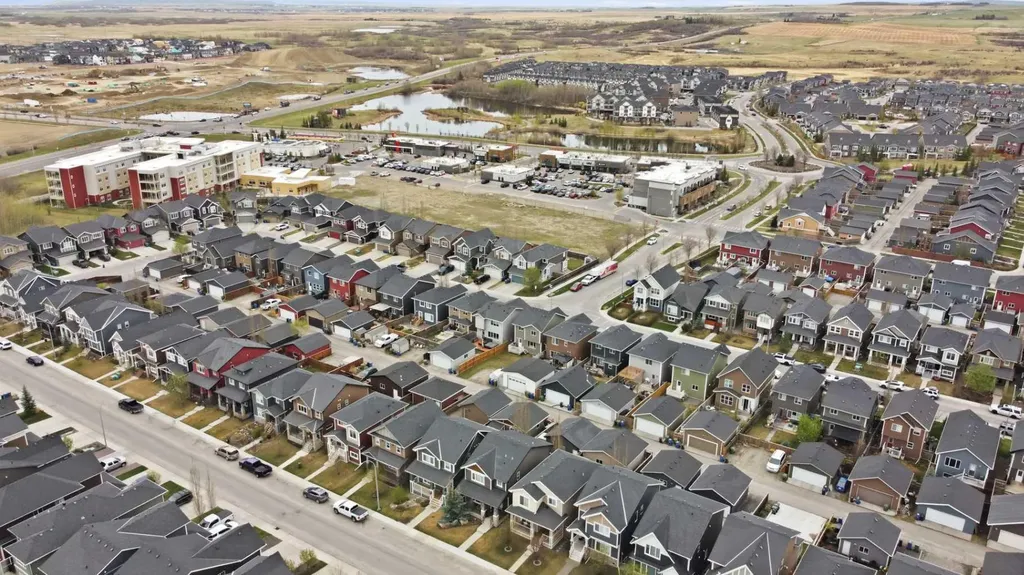 383 Fireside Place Cochrane AB T4C 0R5