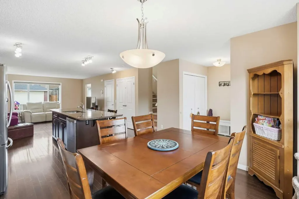383 Fireside Place Cochrane AB T4C 0R5