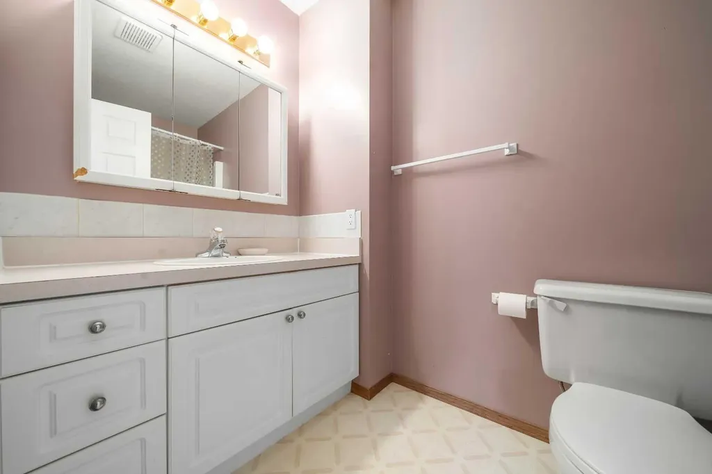 5205 55 Street Taber AB T1G 1M6