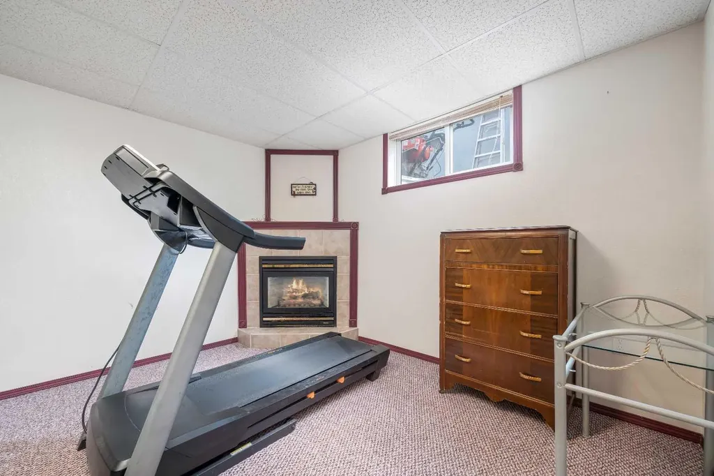 5205 55 Street Taber AB T1G 1M6