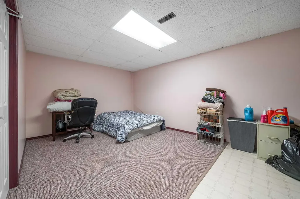 5205 55 Street Taber AB T1G 1M6
