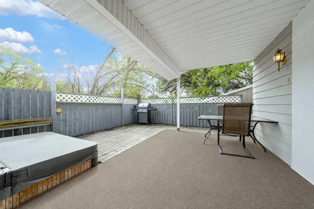 5205 55 Street Taber AB T1G 1M6