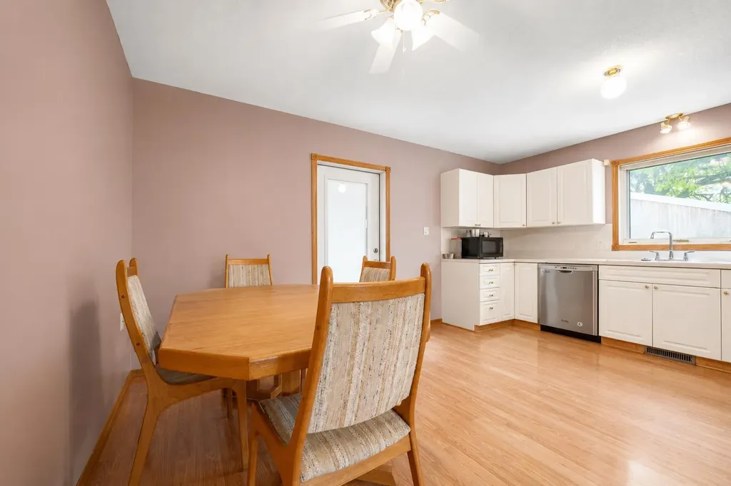 5205 55 Street Taber AB T1G 1M6