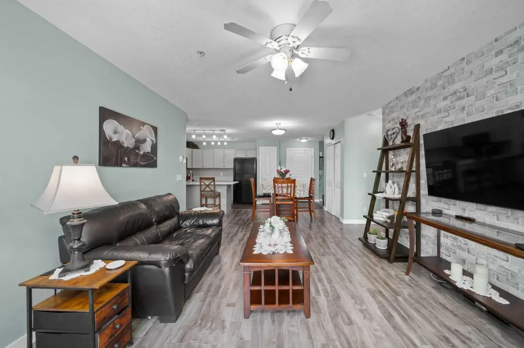30 Cranfield Link SE Calgary AB T3M0C4