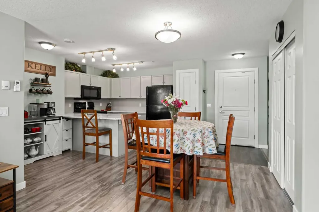 30 Cranfield Link SE Calgary AB T3M0C4