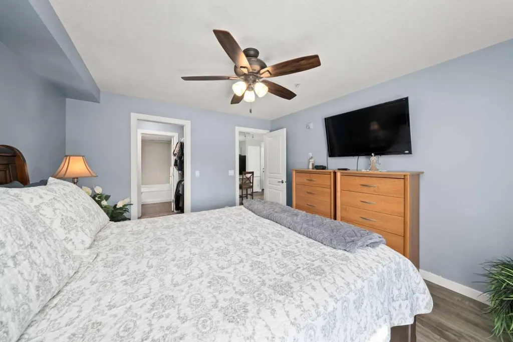 30 Cranfield Link SE Calgary AB T3M0C4