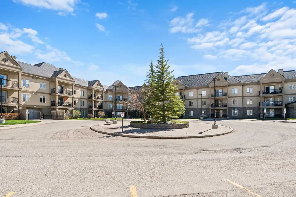 30 Cranfield Link SE Calgary AB T3M0C4