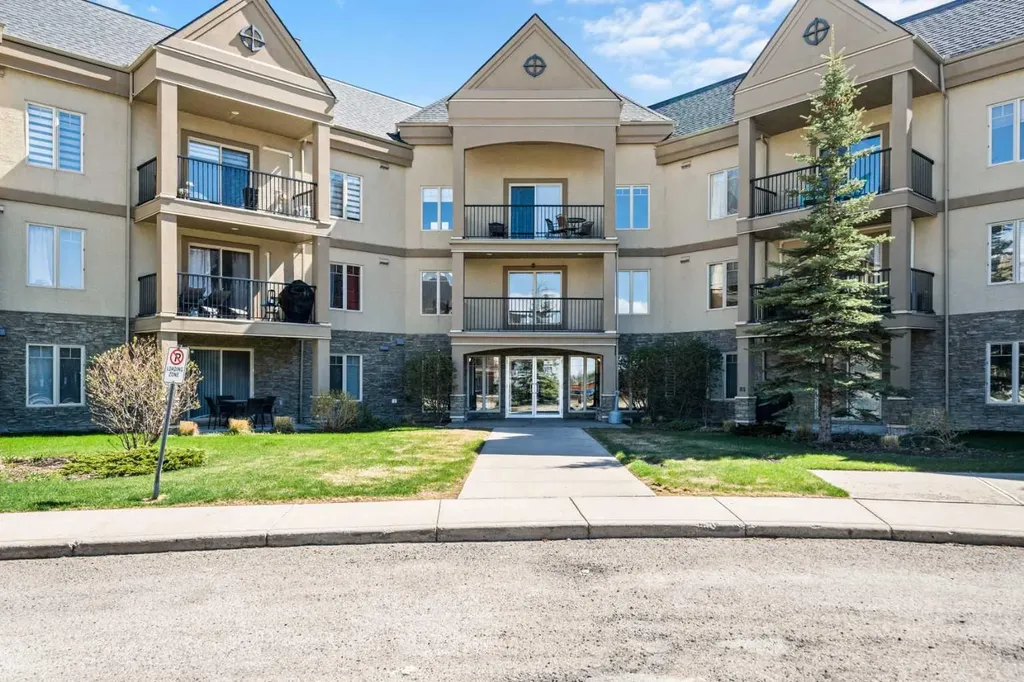 30 Cranfield Link SE Calgary AB T3M0C4