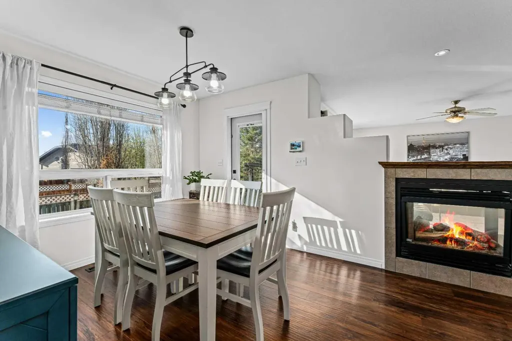 199 Adams Close Red Deer AB T4R 3C8