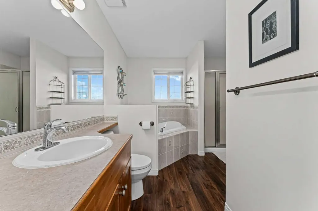 199 Adams Close Red Deer AB T4R 3C8