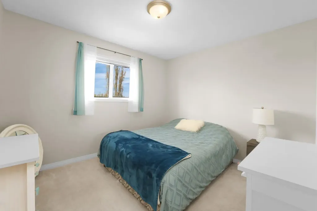 199 Adams Close Red Deer AB T4R 3C8