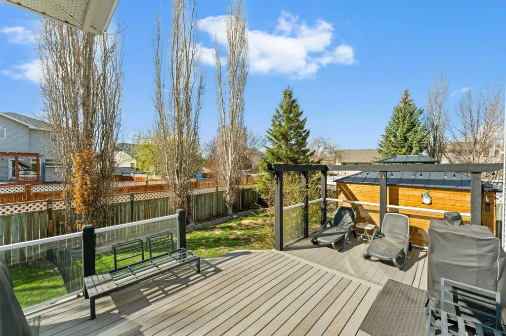 199 Adams Close Red Deer AB T4R 3C8