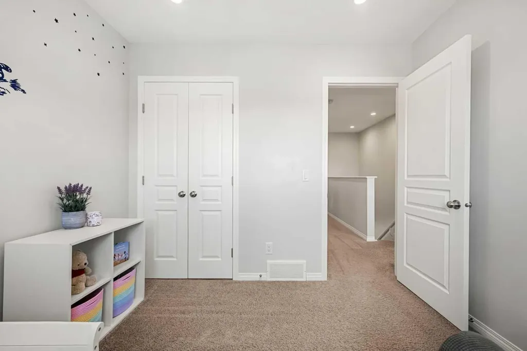 393 Marquis Heights SE Calgary AB T3M 2A7