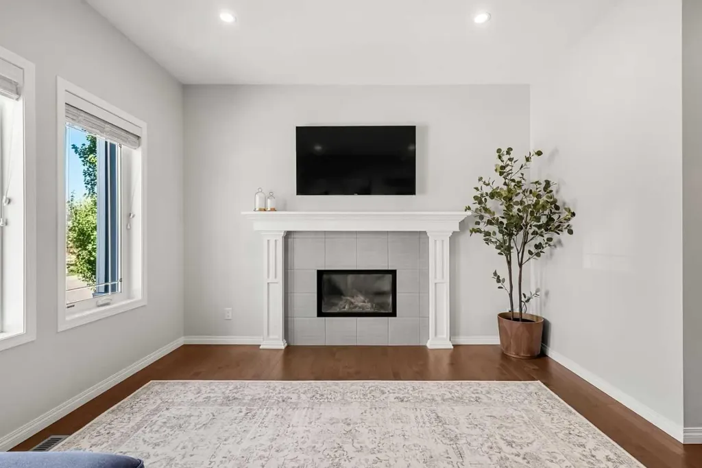 393 Marquis Heights SE Calgary AB T3M 2A7