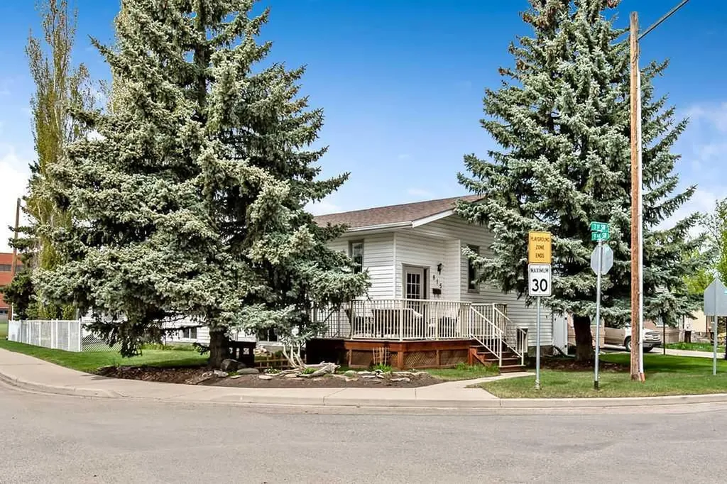 815 3 Street SW High River AB T1V 1B4