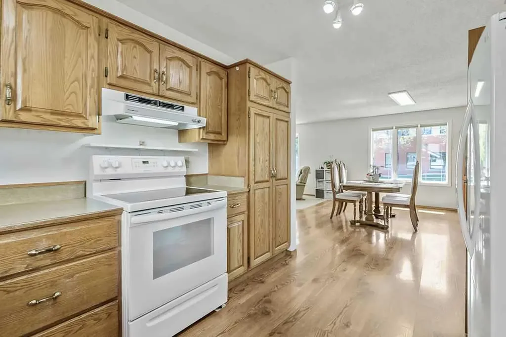 815 3 Street SW High River AB T1V 1B4