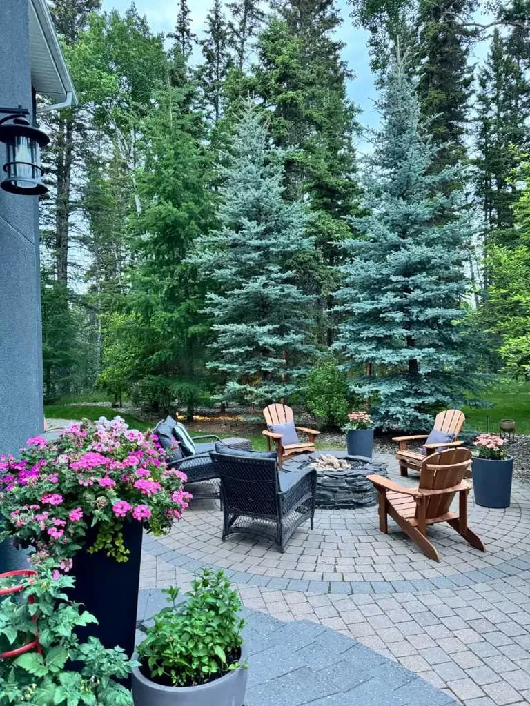 307 Hawk's Nest Hollow Rural Foothills County AB T0L 1W0
