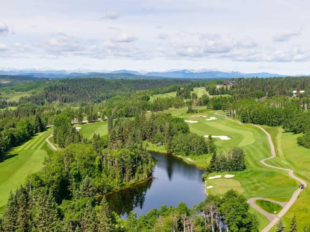 307 Hawk's Nest Hollow Rural Foothills County AB T0L 1W0