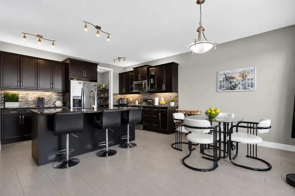 129 Windford Park SW Airdrie AB T4B 4E6