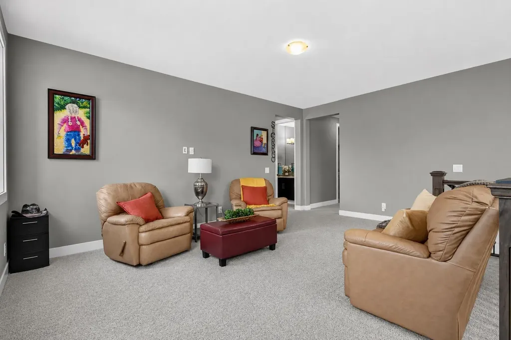 129 Windford Park SW Airdrie AB T4B 4E6