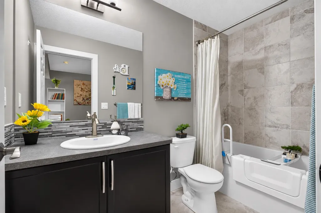 129 Windford Park SW Airdrie AB T4B 4E6