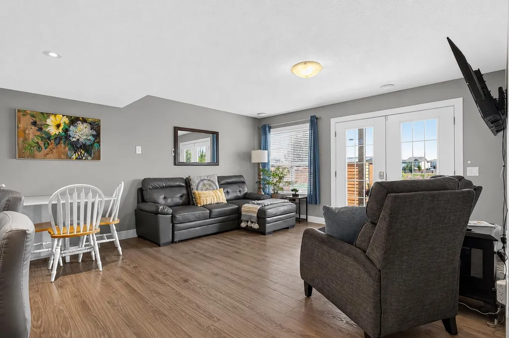129 Windford Park SW Airdrie AB T4B 4E6