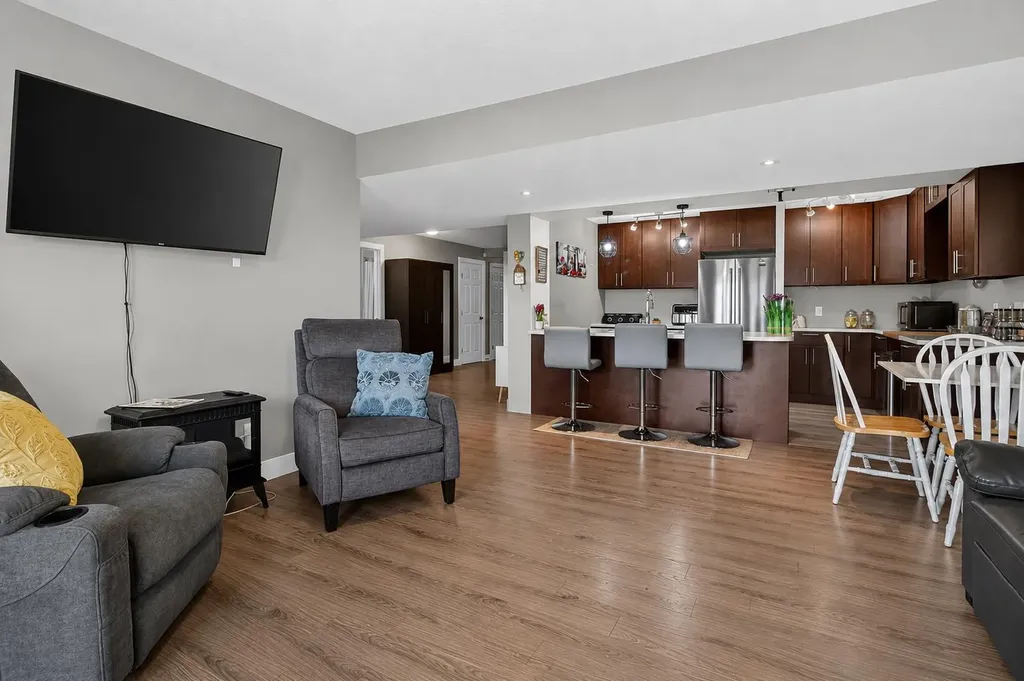129 Windford Park SW Airdrie AB T4B 4E6