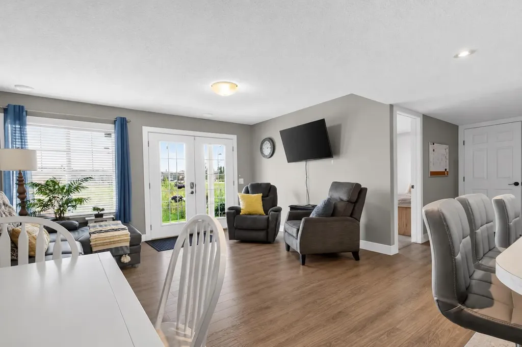 129 Windford Park SW Airdrie AB T4B 4E6