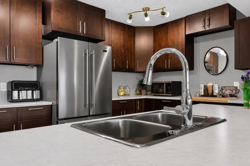 129 Windford Park SW Airdrie AB T4B 4E6