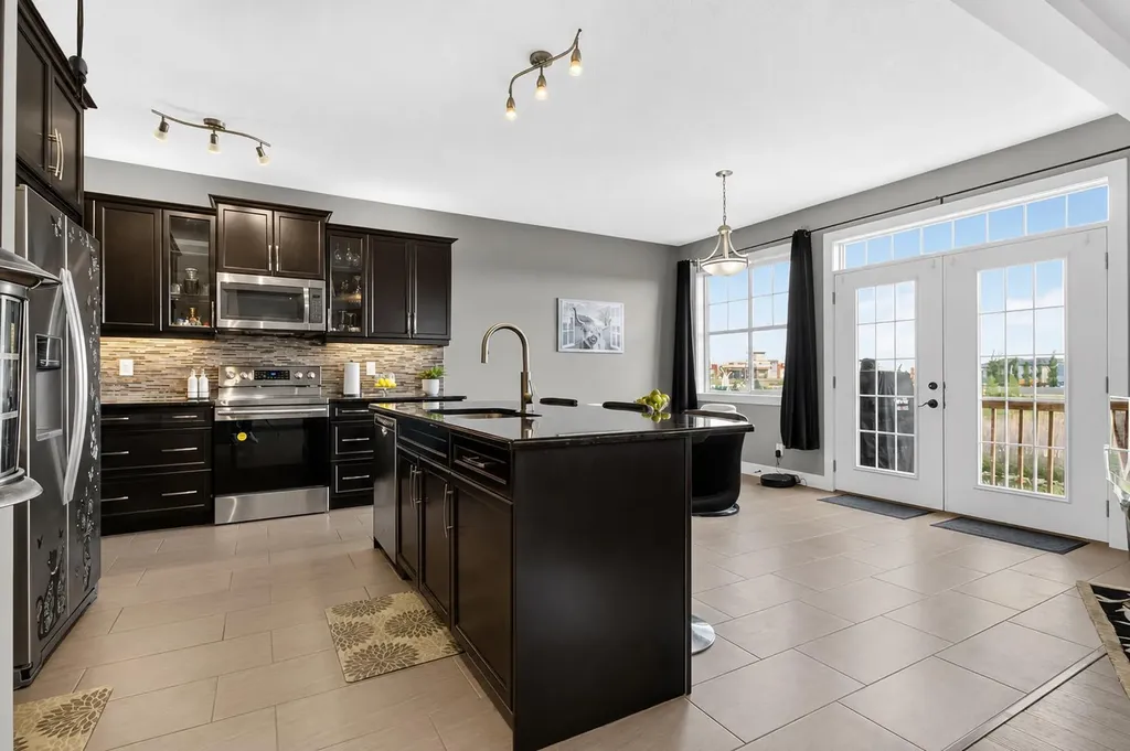 129 Windford Park SW Airdrie AB T4B 4E6