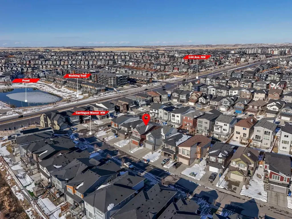 216 Carringvue Manor NW Calgary AB T3P 0W3