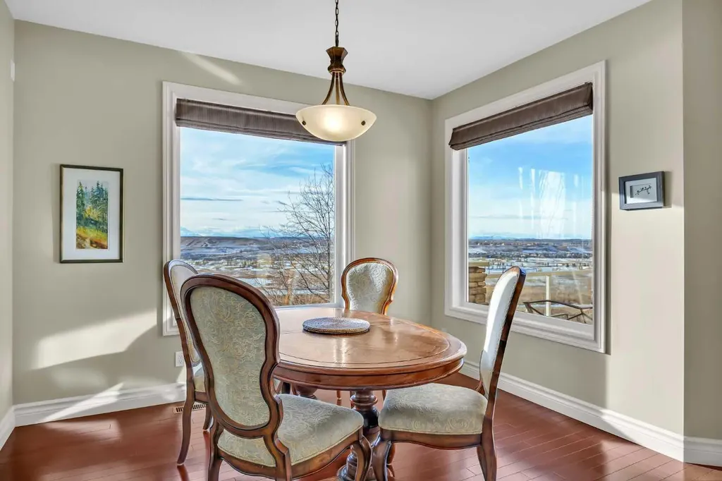 106 Cranleigh Terrace SE Calgary AB T3M 0G5