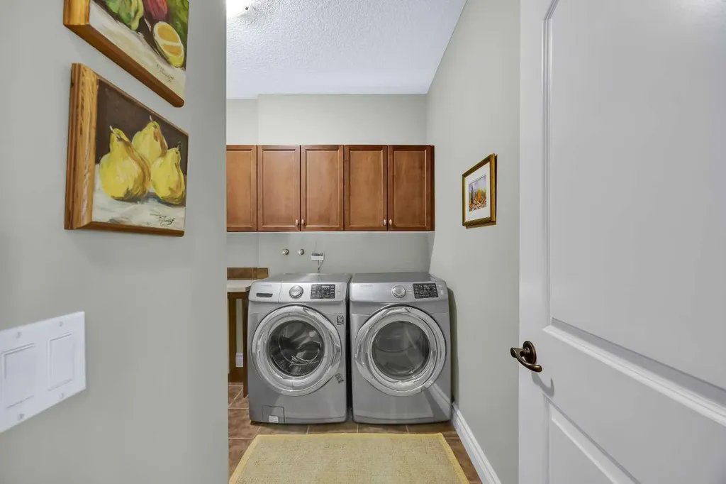 106 Cranleigh Terrace SE Calgary AB T3M 0G5