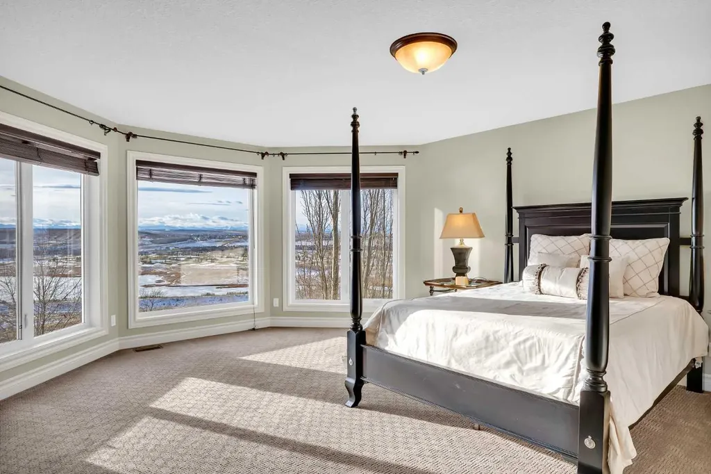 106 Cranleigh Terrace SE Calgary AB T3M 0G5