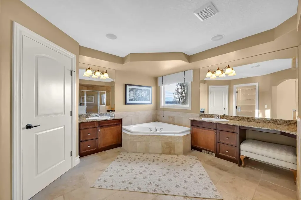 106 Cranleigh Terrace SE Calgary AB T3M 0G5