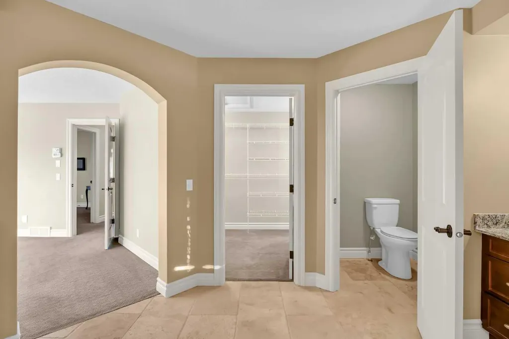 106 Cranleigh Terrace SE Calgary AB T3M 0G5