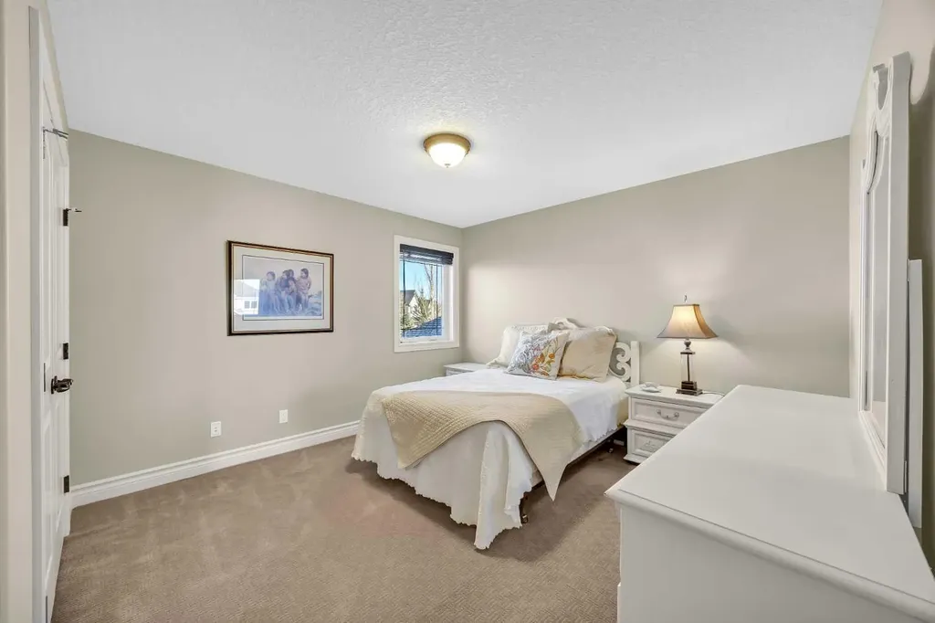 106 Cranleigh Terrace SE Calgary AB T3M 0G5
