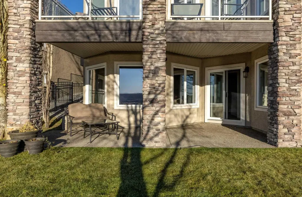 106 Cranleigh Terrace SE Calgary AB T3M 0G5