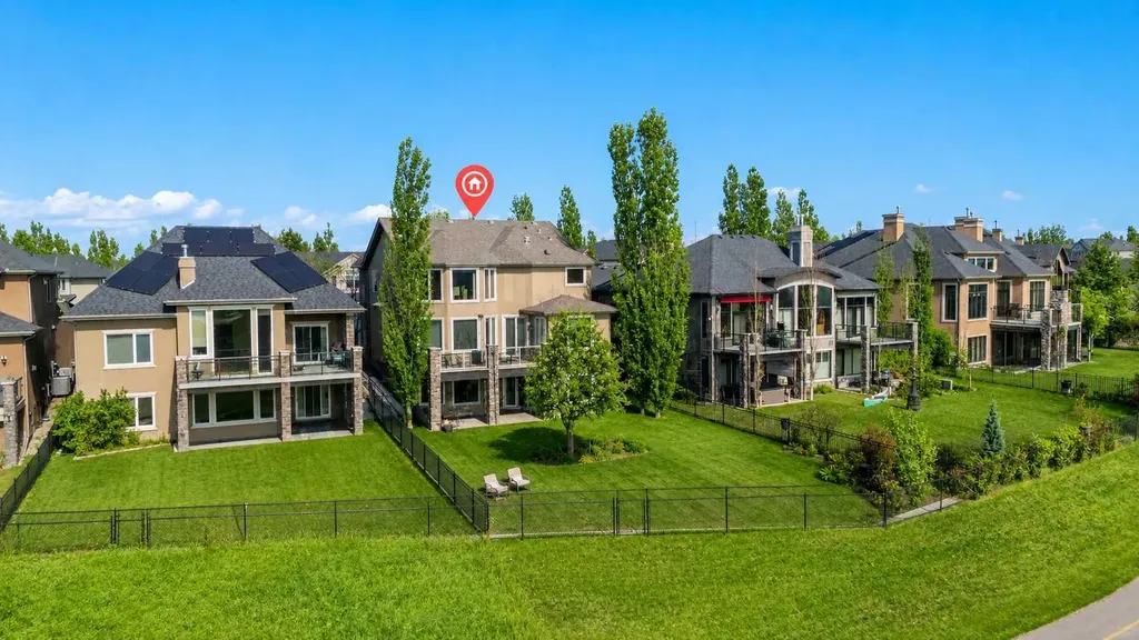 106 Cranleigh Terrace SE Calgary AB T3M 0G5