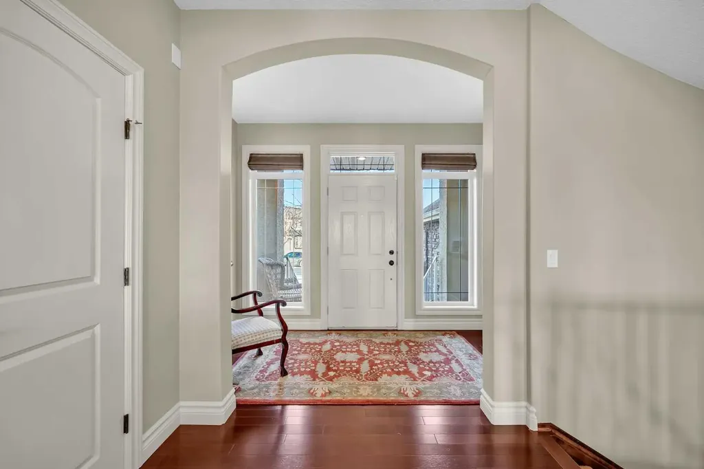 106 Cranleigh Terrace SE Calgary AB T3M 0G5