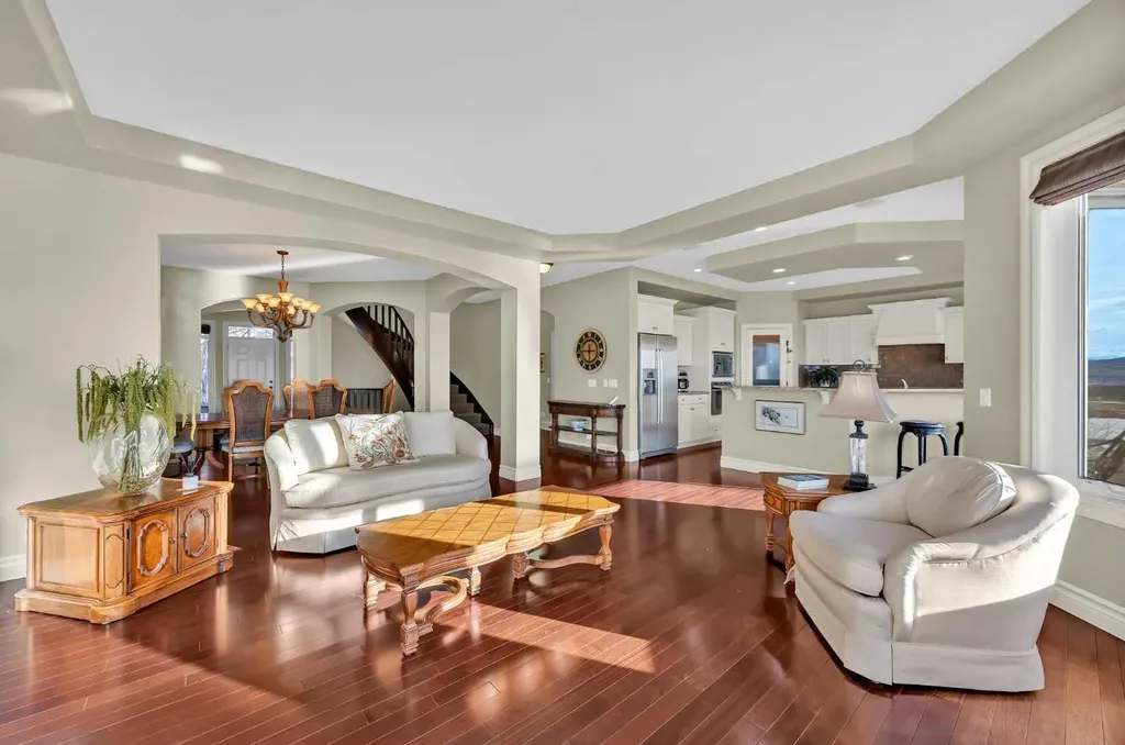 106 Cranleigh Terrace SE Calgary AB T3M 0G5